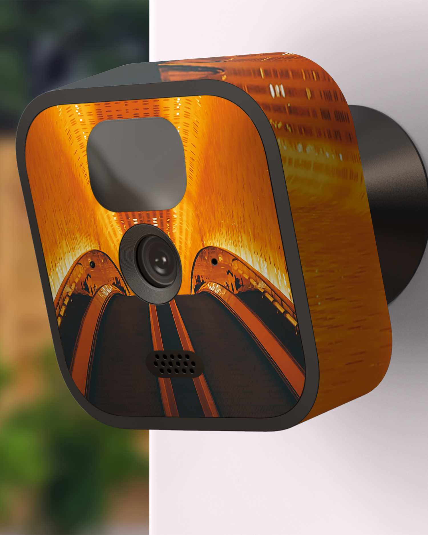 Elbphilharmonie Orange Kamera Aufkleber Blink Outdoor (2020) an Außenwand angebracht