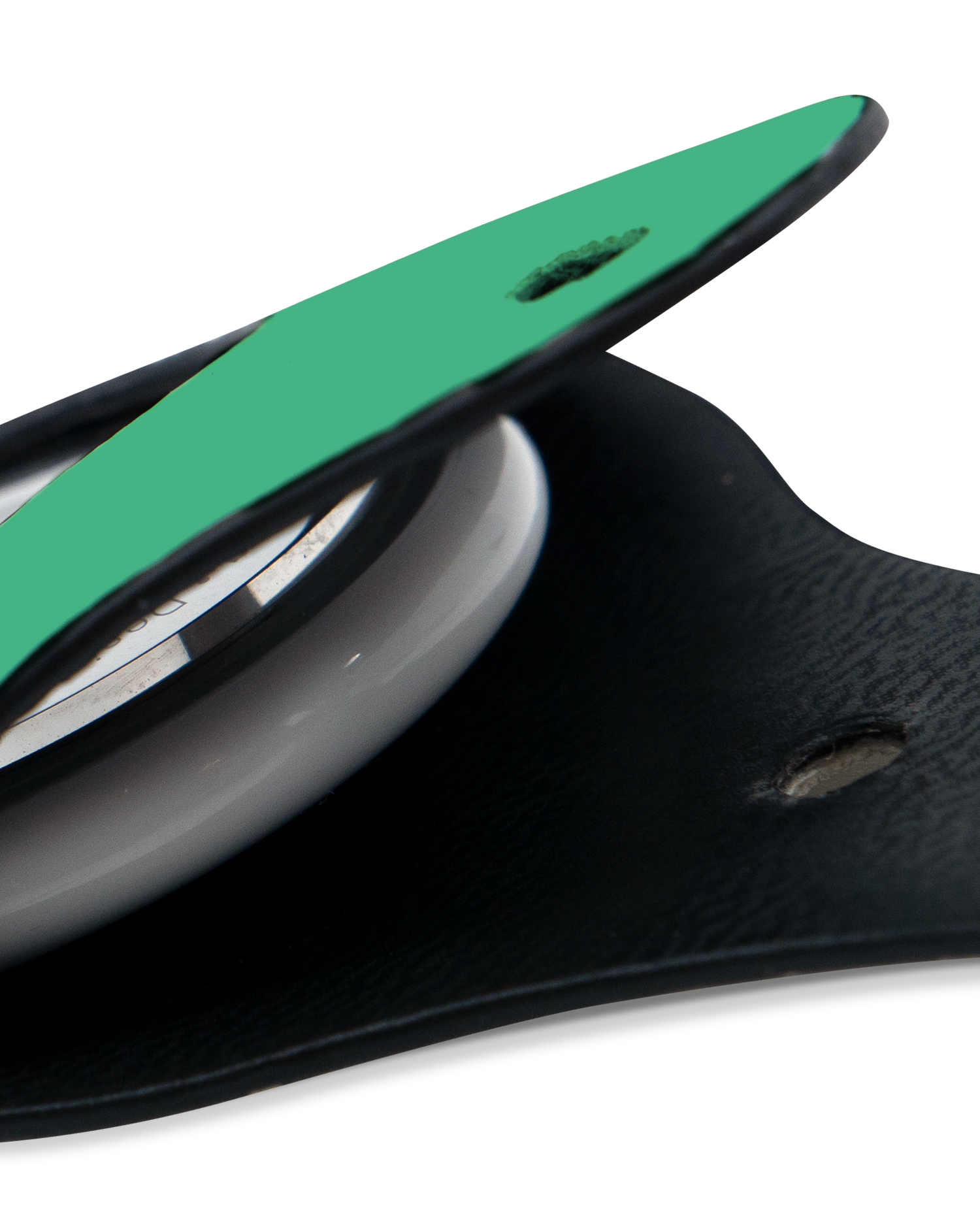 Close-Up: AirTag Anhänger mit ISG Neon Green Design