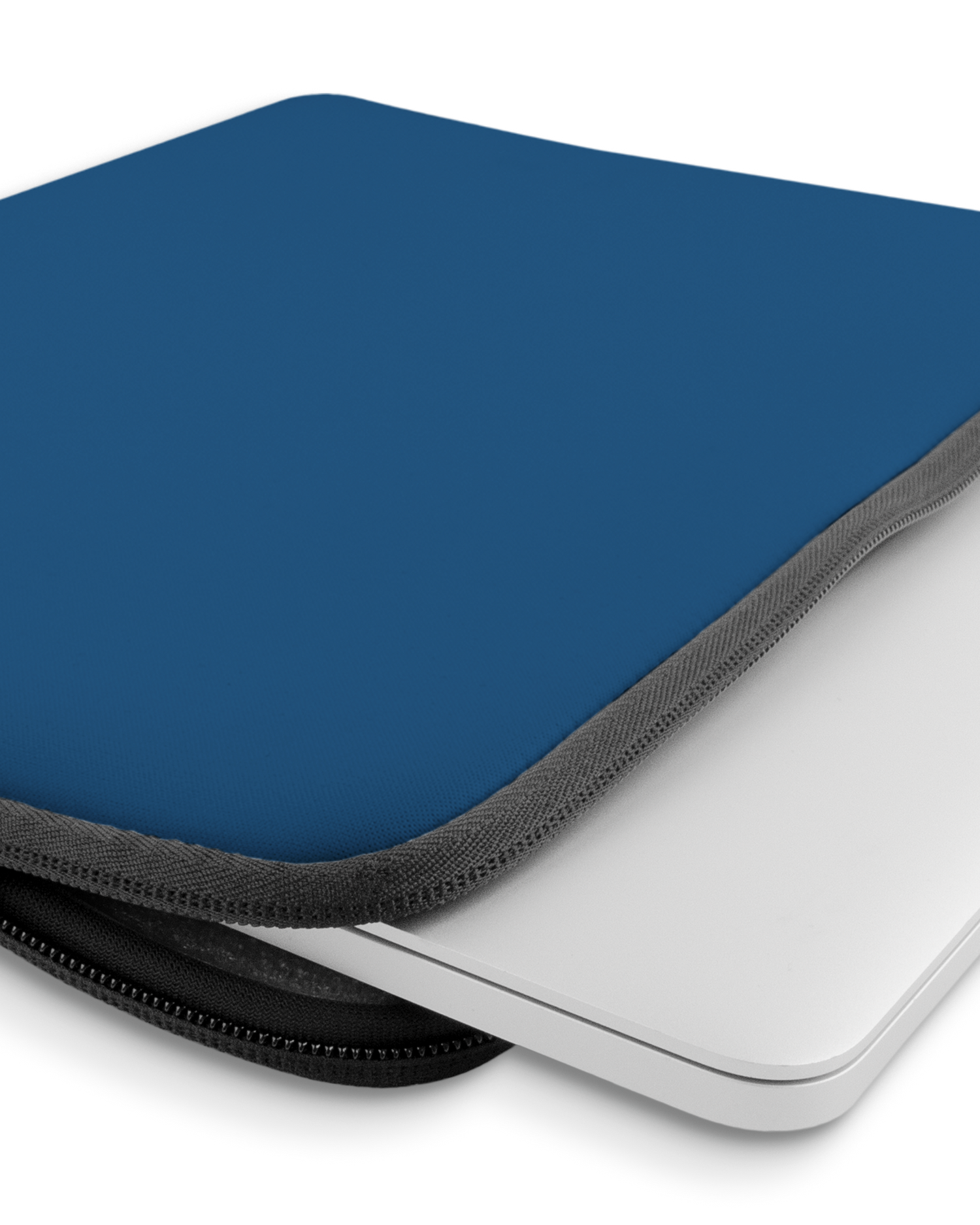 CLASSIC BLUE Laptophülle 14 Zoll mit Gerät im Inneren