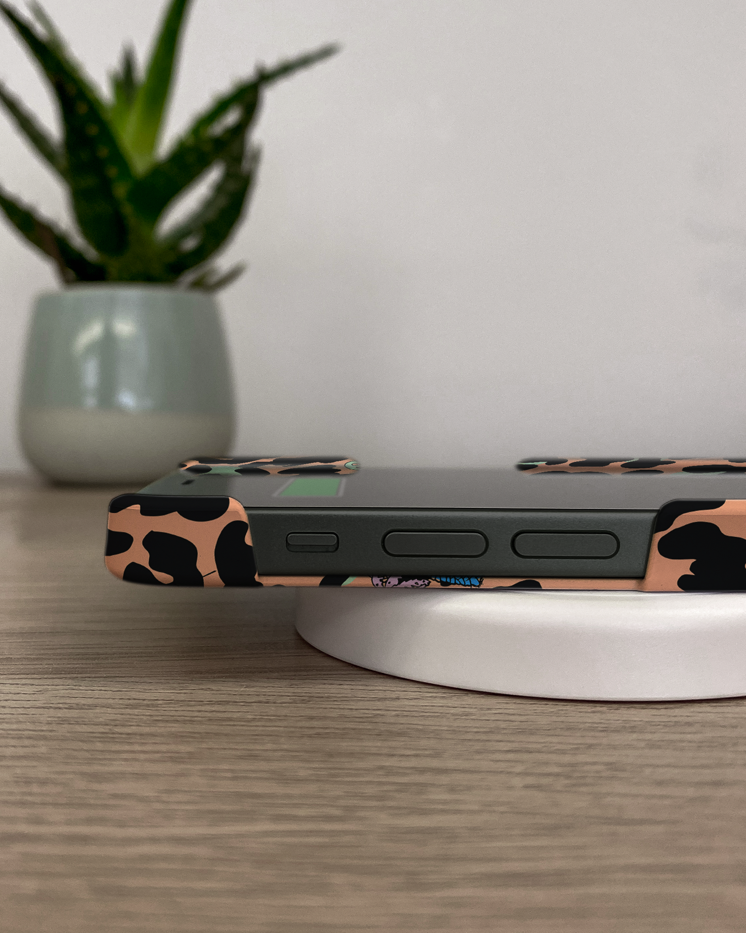 Leopard Peace Palms Hardcase Handyhülle Apple iPhone 12 mini: Momentaufnahme
